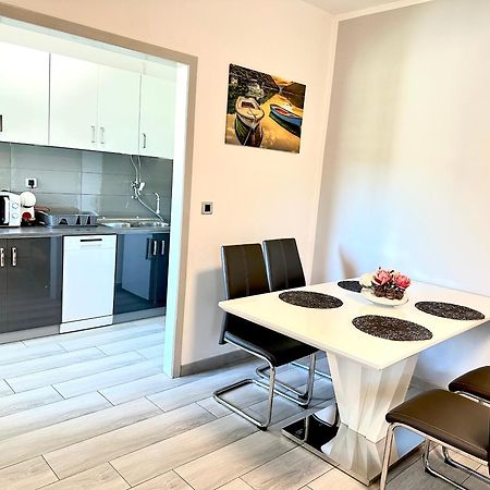 Apartman Rocan 弗尔萨尔 外观 照片