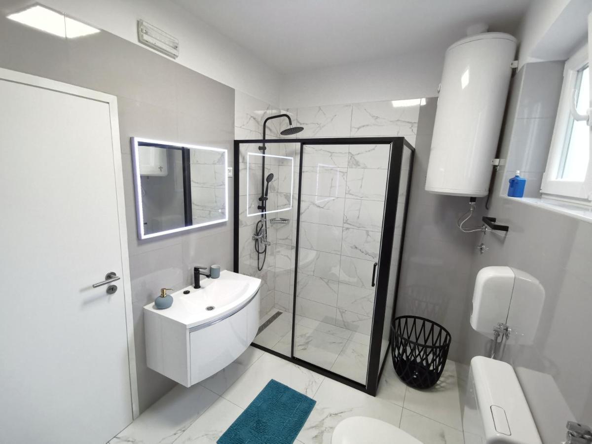 Apartman Rocan 弗尔萨尔 外观 照片