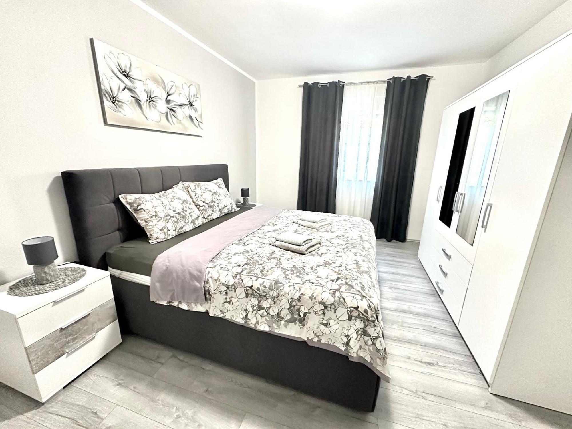 Apartman Rocan 弗尔萨尔 外观 照片